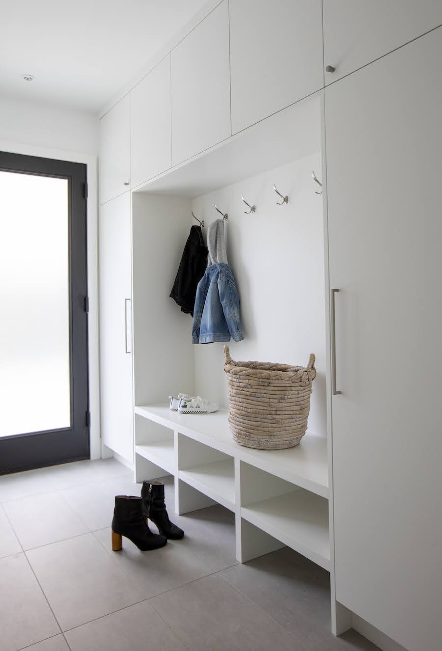Belmonte Modern Home Mud Room