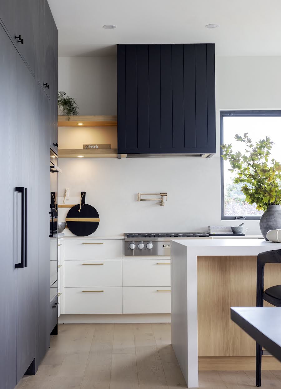 Braeside kitchen with waterfall island