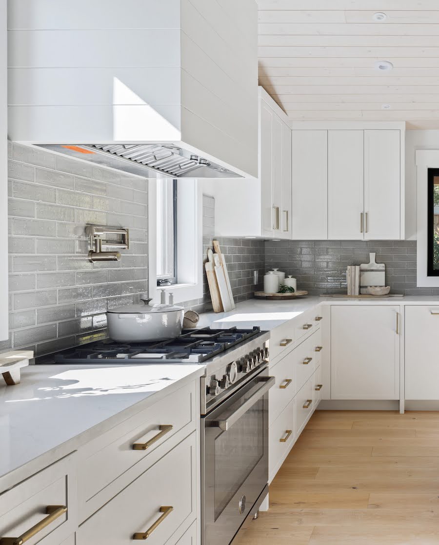 Huntingdon Modern Farmhouse Kitchen Vignette