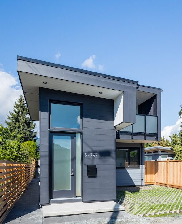 North Vancouver Coach House Modern Design